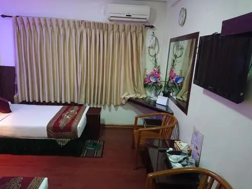 Royal Ruby Hotel