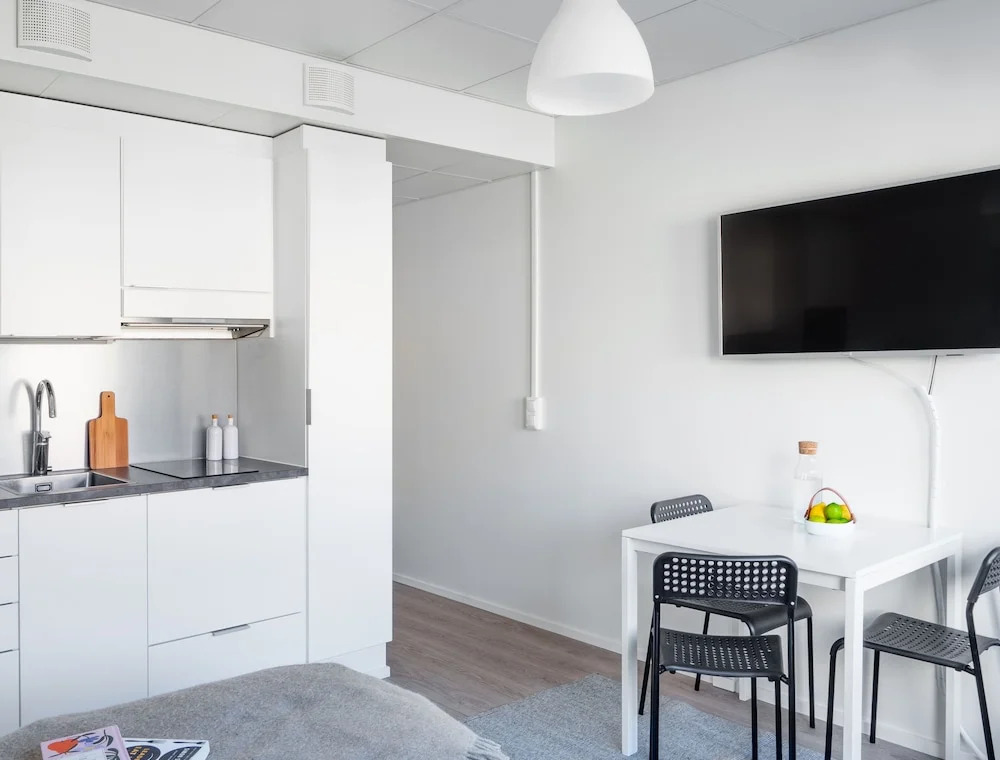 Modern Downtown Studio - "Pikku Ronka" - Hosted by 2ndhomes