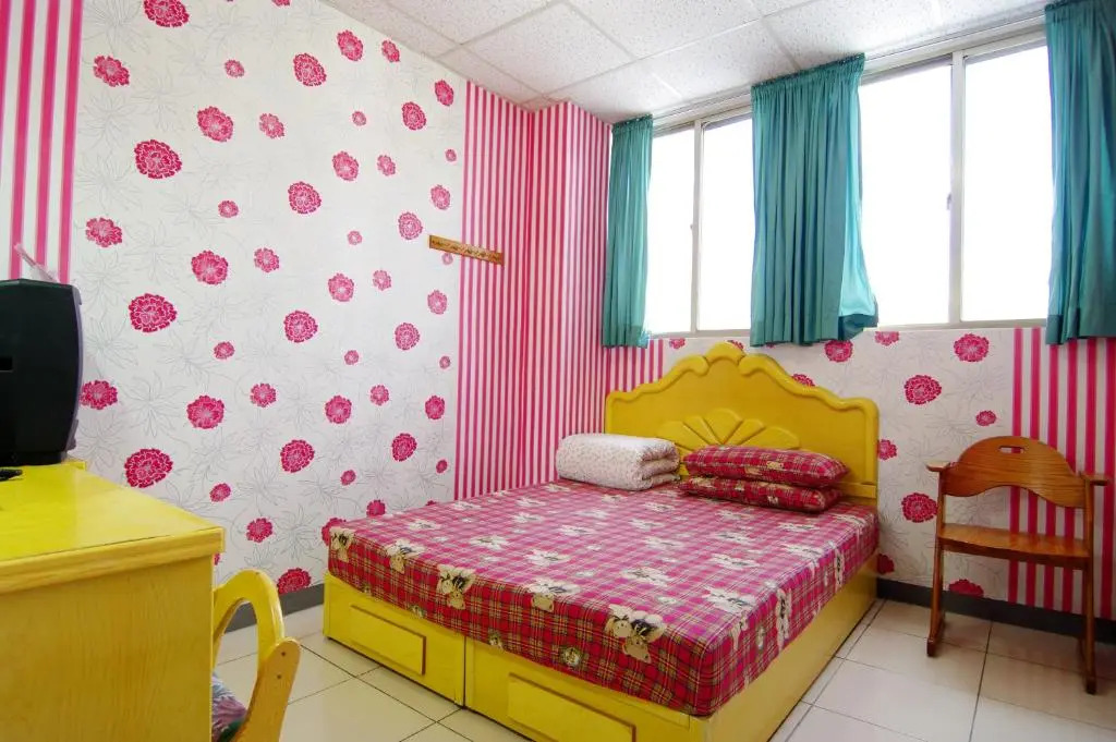 Gui Ren Sha Cheng Guest House