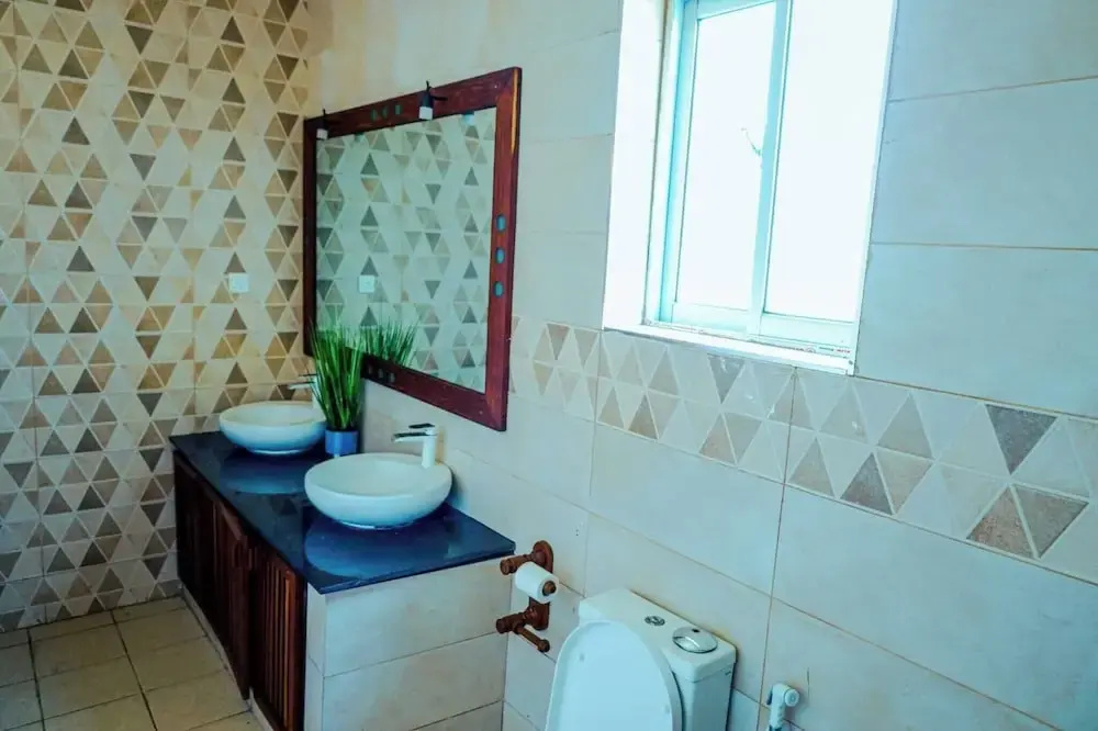Luxurious 5-Bedroom Villa with Private Pool in Diani
