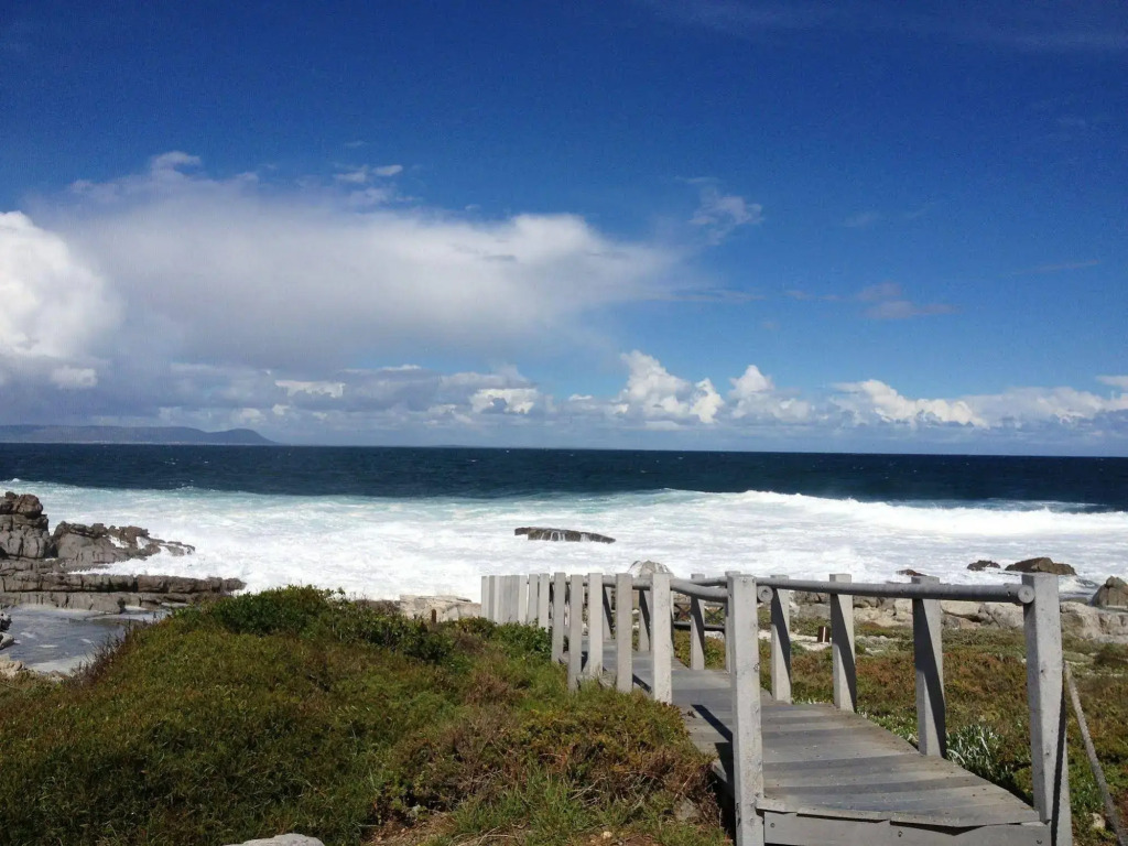 31 Tobago Bay Hermanus Seafront