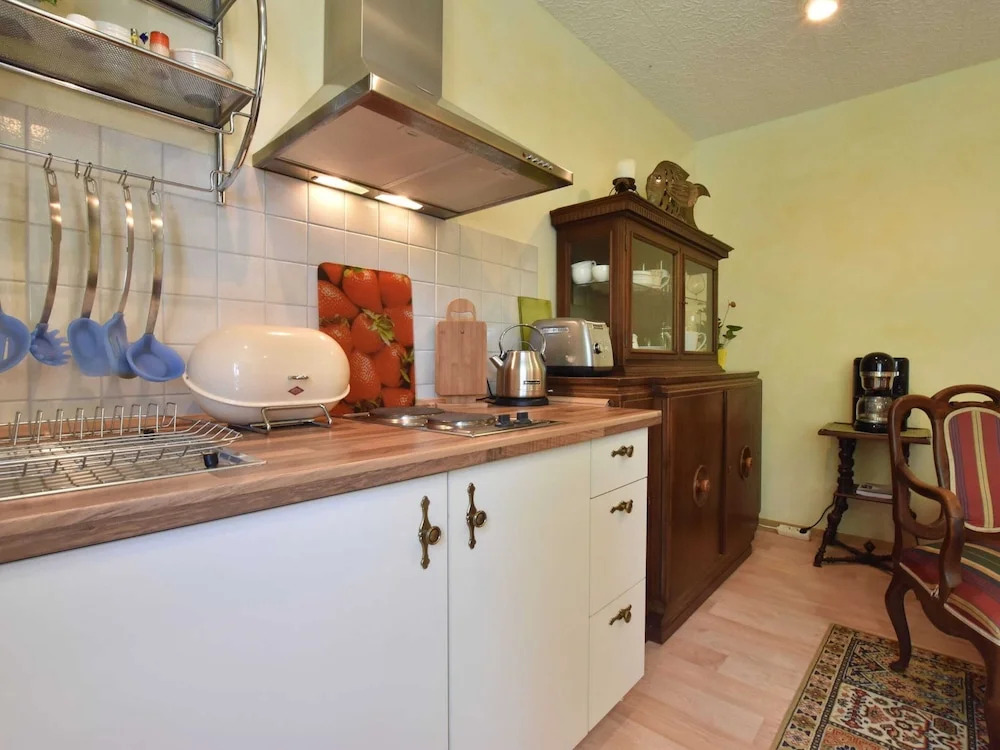 Comfy Apartment in Kröpelin near Sea Beach