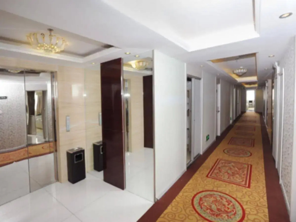 City Express Hotel
