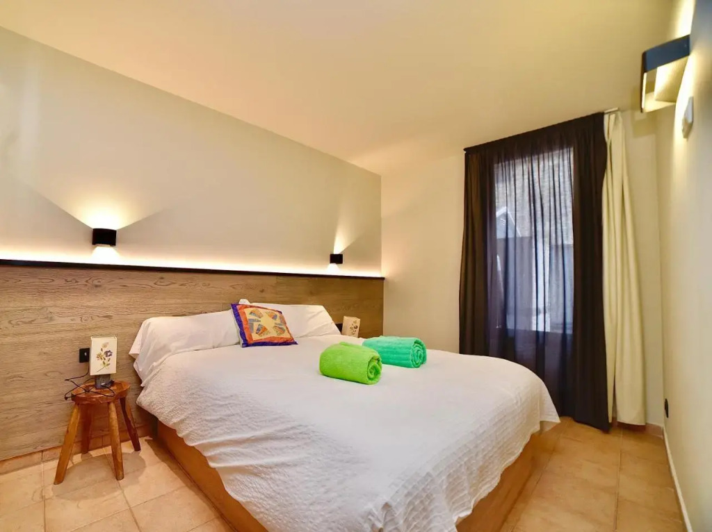 Placer, naturaleza y terraza en Canillo HUT-8207