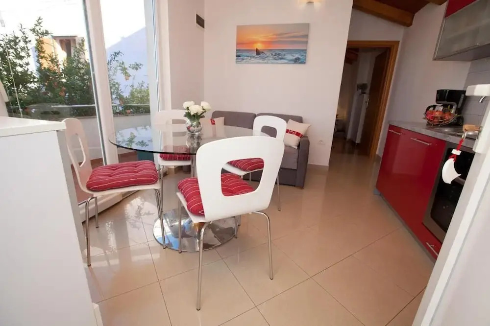 Sea View Apartment Milly, Nearby Beach Jaz