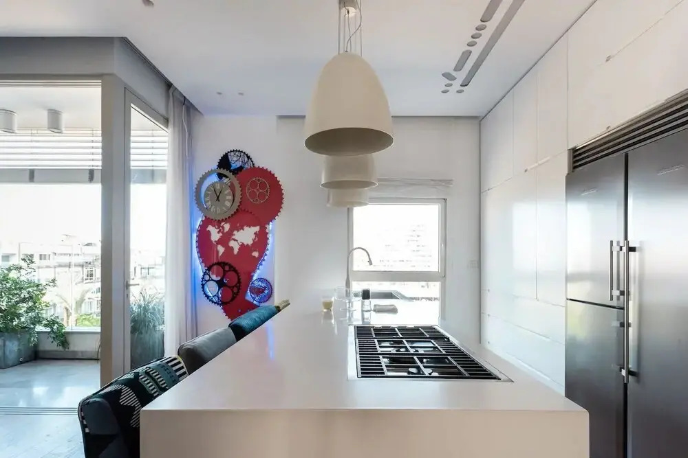 Inspiring Rabin Square Penthouse Museum
