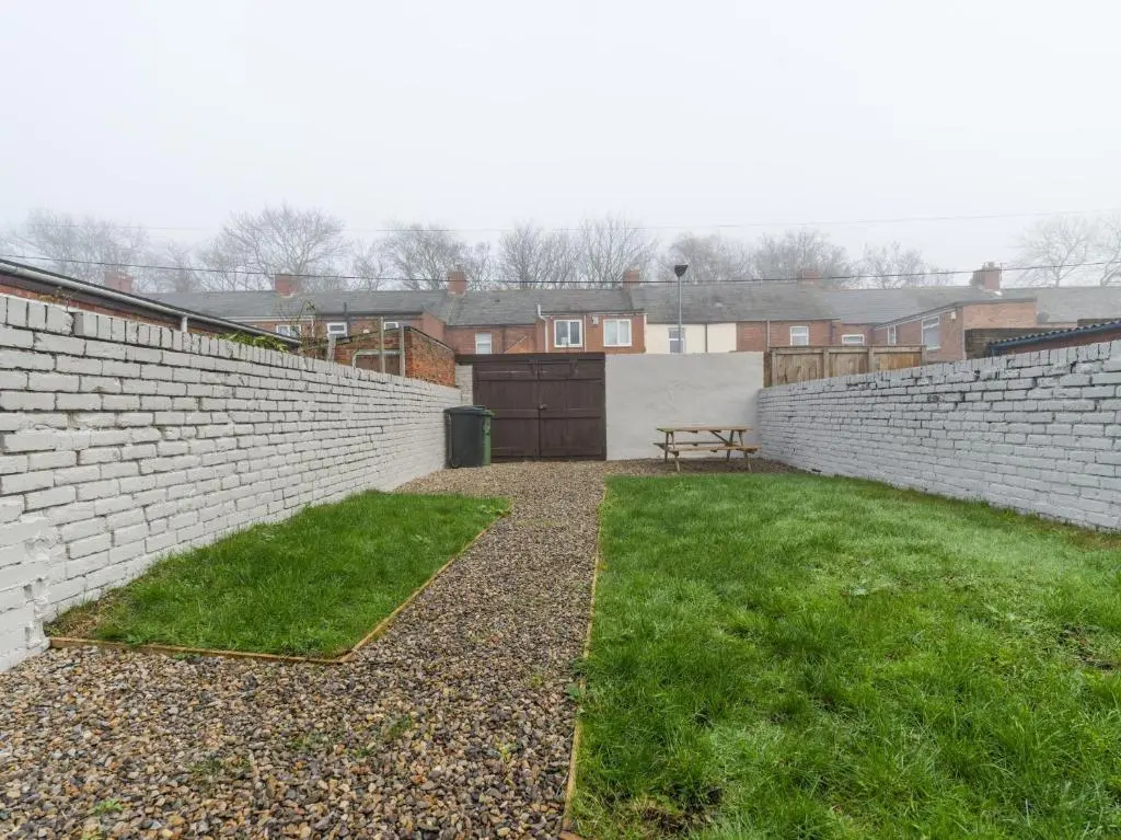 Hawthorn House-Sleeps 4-Pet friendly-Parking