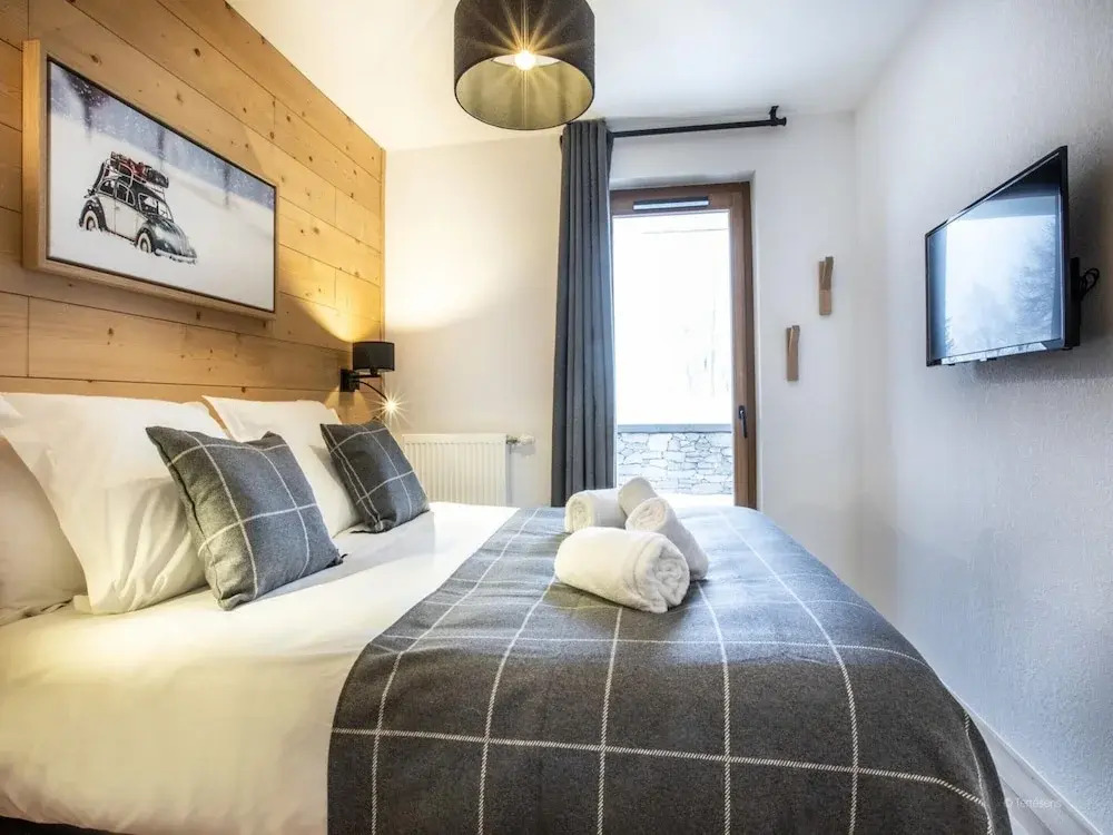 Apartment in Fornelet Near Ski Lifts