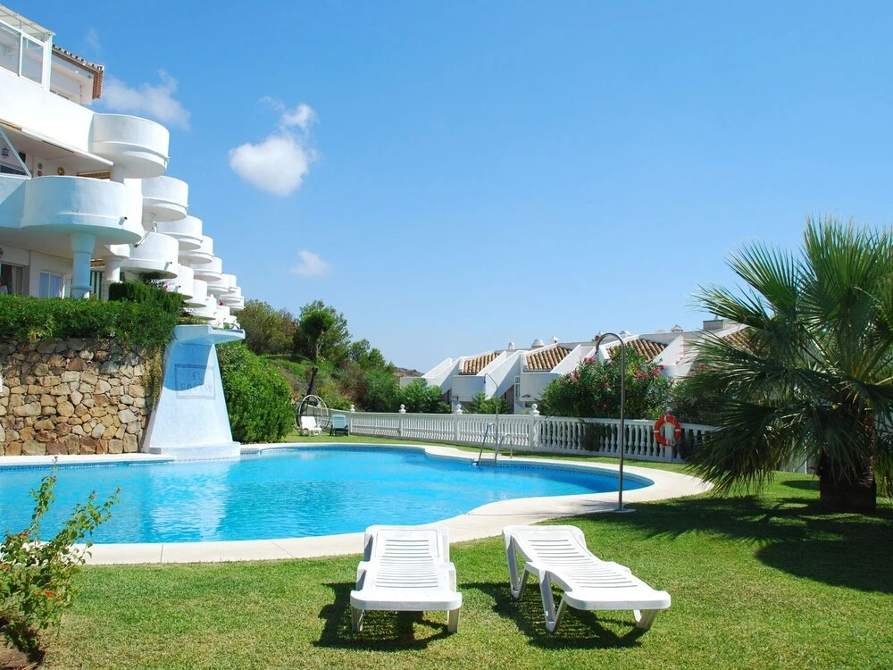 Luxury Apartment With Breathtaking Sea View Surrounded by Palm Trees