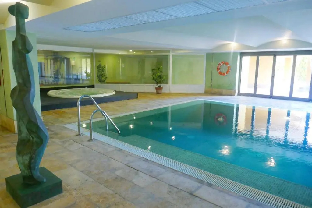 Salinas. Apartment for 4. Terrace/Parking/Pools/Gym/4mins beach