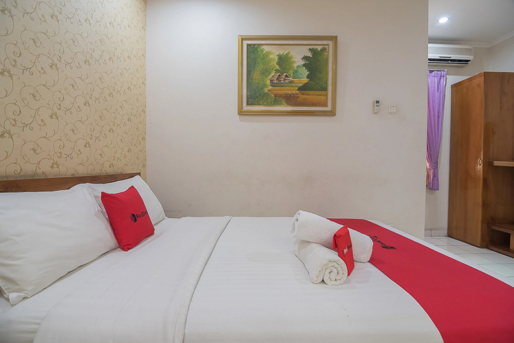 RedDoorz at Amellia Pasteur Bandung