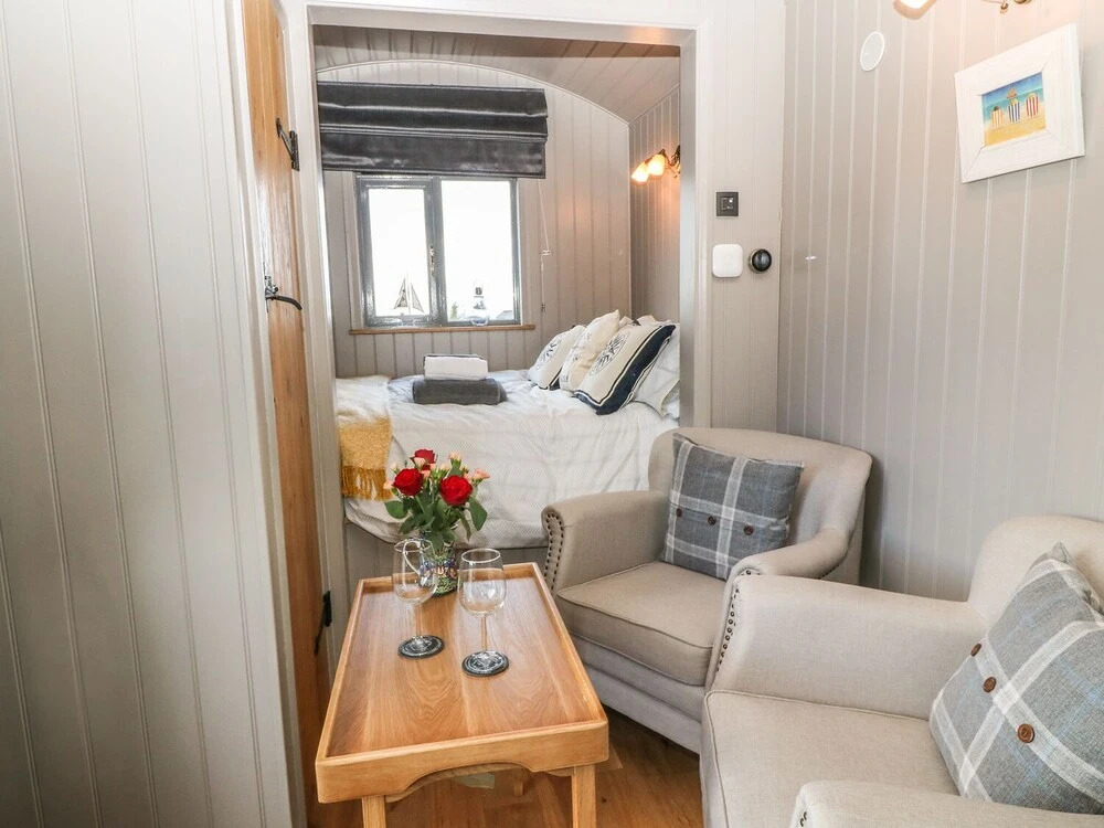 Cassie'S Shepherd'S Hut