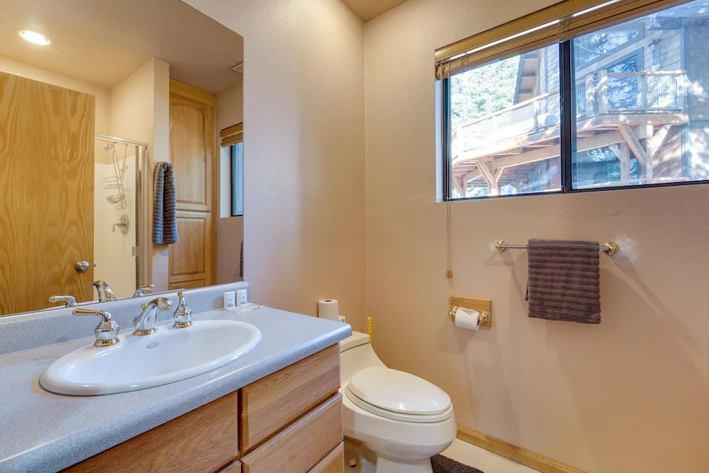 Tahoe Donner House w/ Hot Tub & Grill!