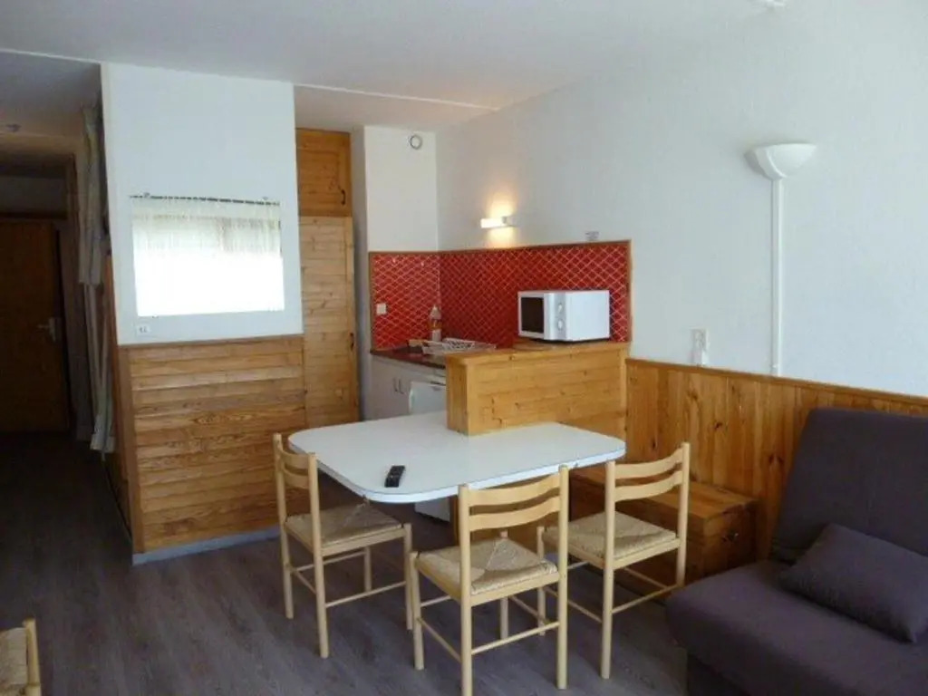 Appartement Arette, 2 pièces, 6 personnes - FR-1-602-28