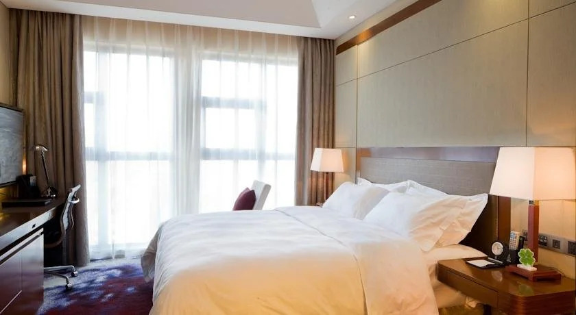Bavaria City Hotel Beihai