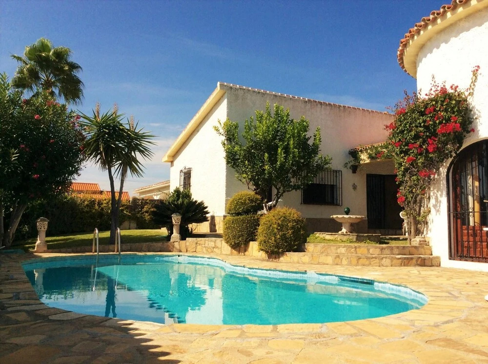 House With 3 Bedrooms in Benajarafe, With Wonderful sea View, Private