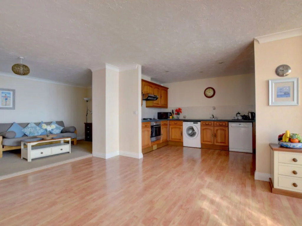 1 Devon Beach Court