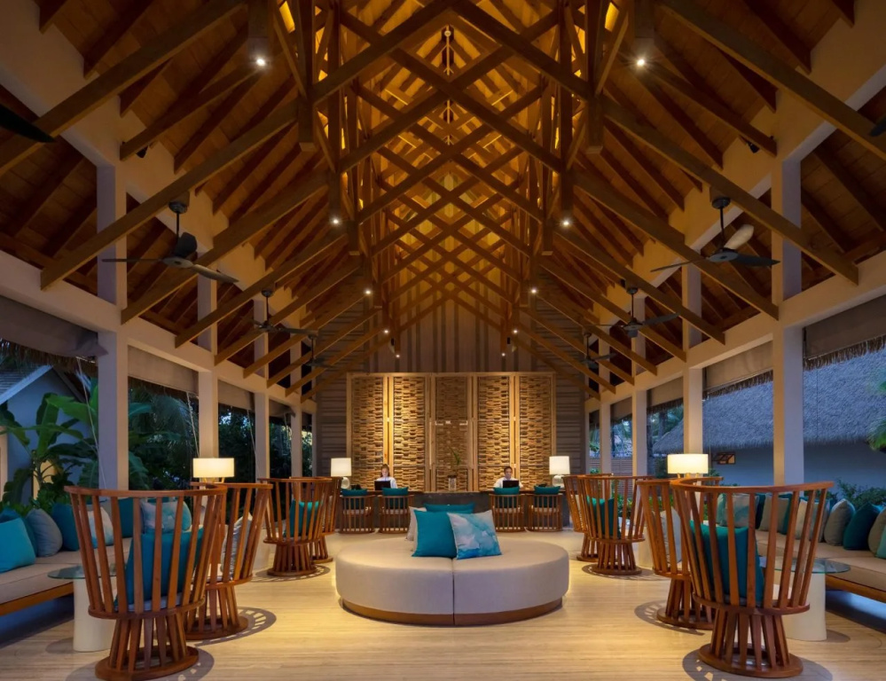 Emerald Faarufushi Resort & Spa - Deluxe All Inclusive