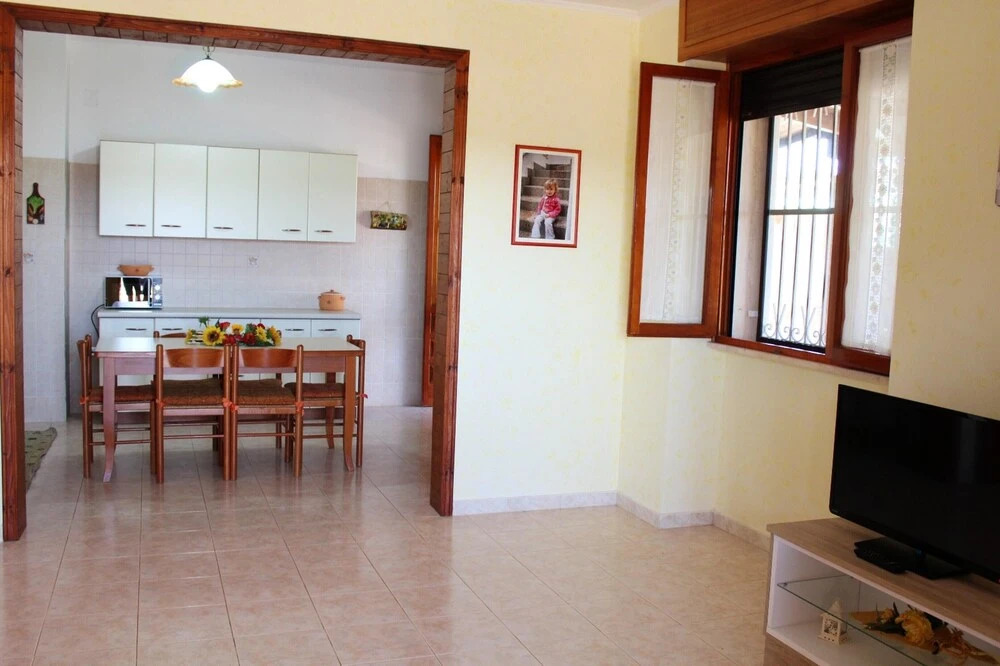 House With 2 Bedrooms in Capilungo, With Wonderful sea View and Enclosed Garden Near the Beach