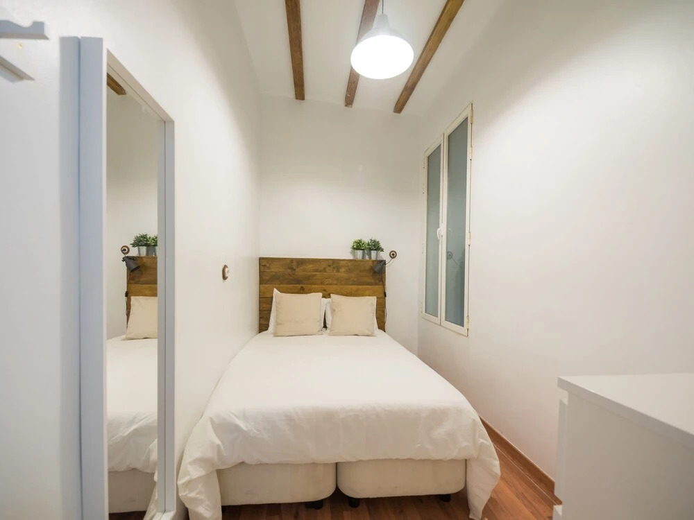 Room to Rent Augusto Figueroa