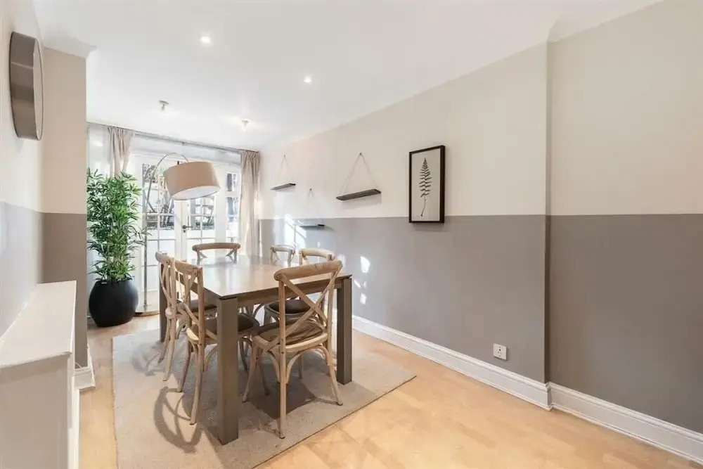 Spacious 3B House in South Kensington