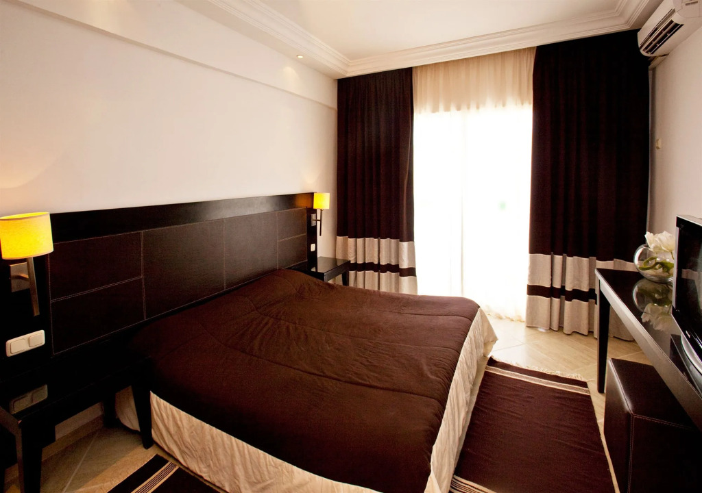 Hello Yasmine Hotel