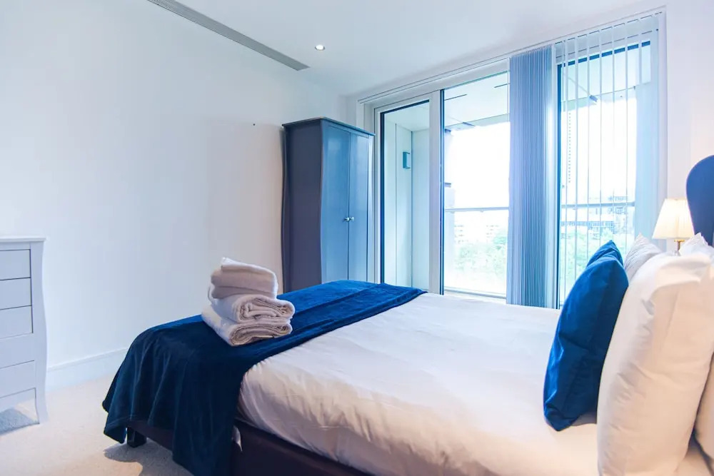 Stunning 1-bed Apartment in Lincoln Plaza