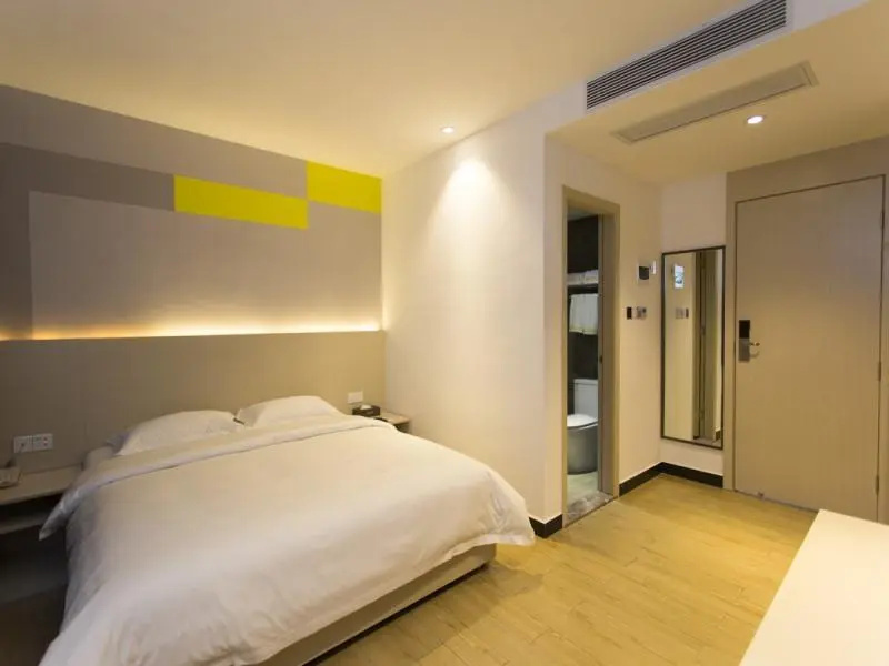 GreenTree Apartment Zhongshan City Shiqi District Zhongshan North Station Hubin North Road Hotel