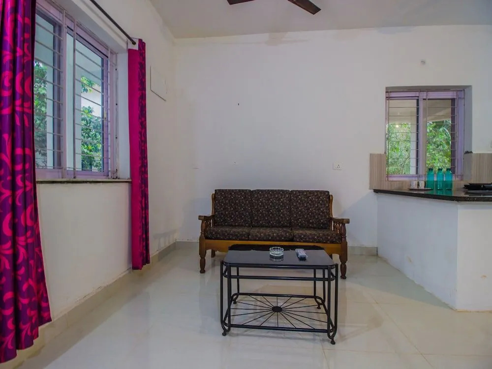 OYO 12872 Home 1BHK Siolim