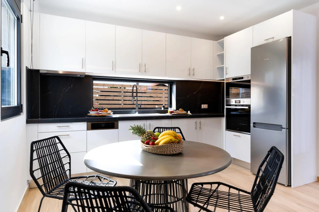 Sardines Luxury Villa 2