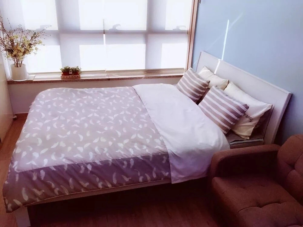 Lee Apartment 1