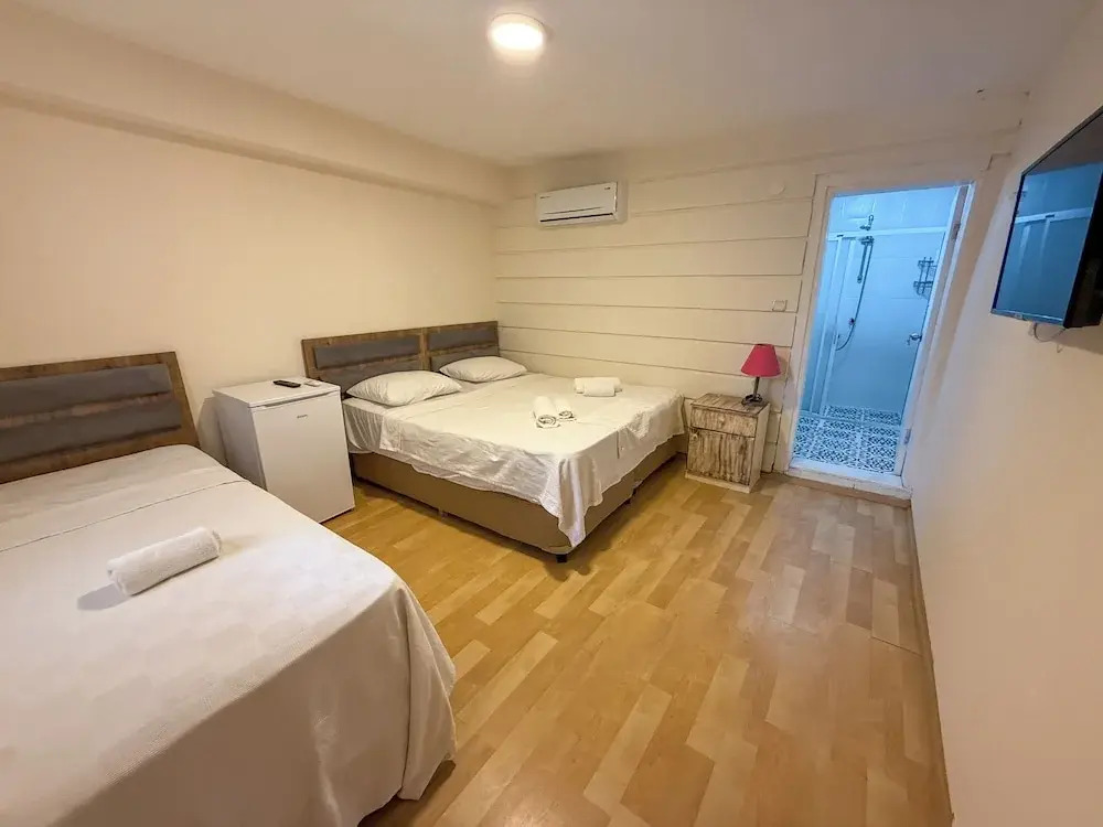 Address Küçükkuyu