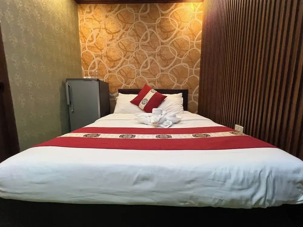 Rossa Hotel