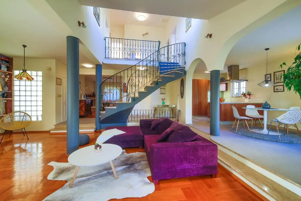 Villa Artea, Luxurious Villa with Heated Pool