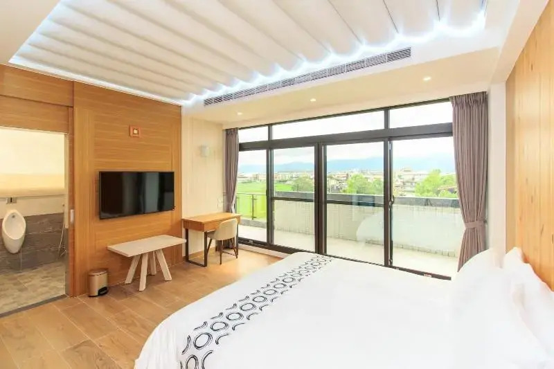 Urban Oasis Inn