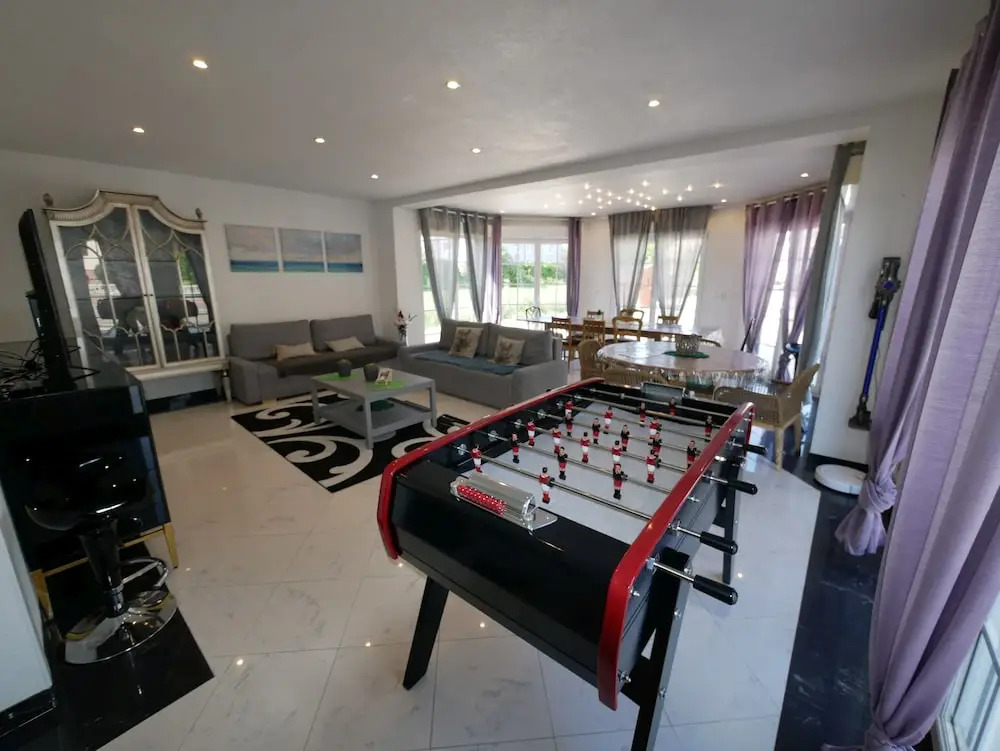 Gites Spa Strasbourg - Villa Lion - SPA Privé, Sauna, Borne darcade, Babyfoot