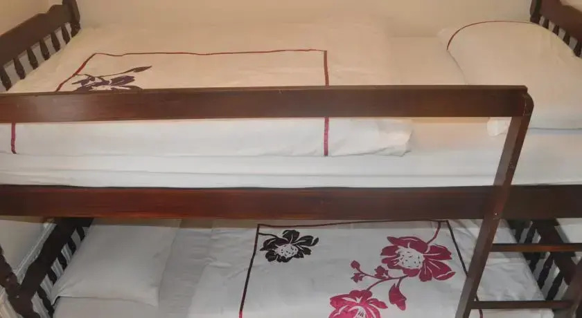 Strandhill Hostel & Surf School