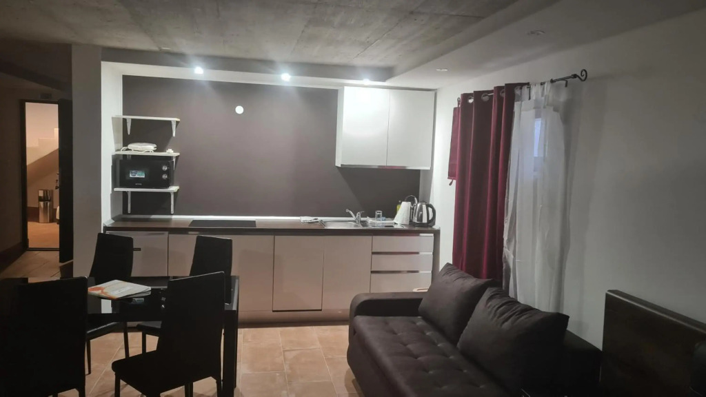 STUDIO apartment Doki