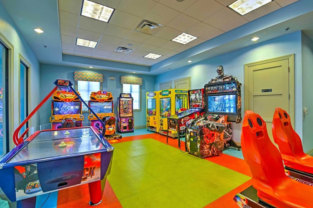 Easy Access to Theme Parks! Family Davenport Gem