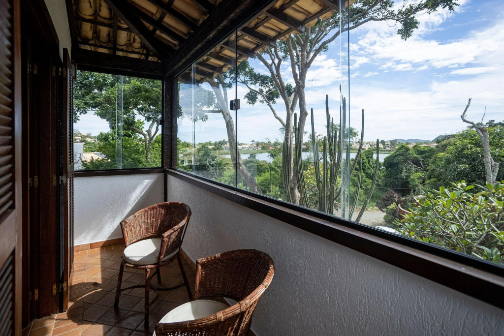 Casa Duplex Em Manguinhos Com Piscina | E 266