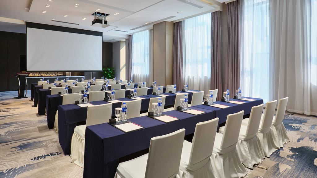 Crowne Plaza Wuhan Development Zone by IHG
