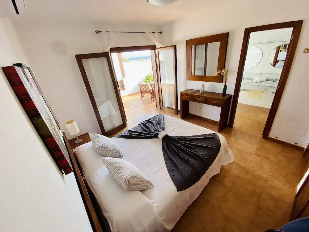 Individual Villa With Heated Solar Energy Pool With a Temperature of 30