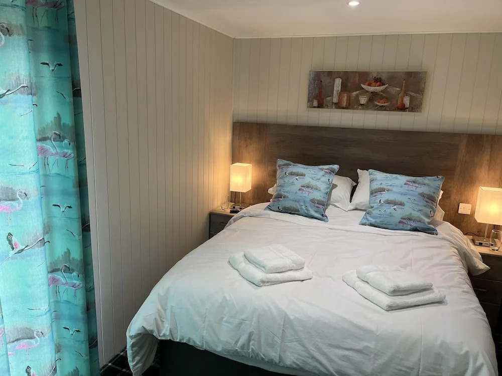 Cedar Boutique Lodge-dog, Fishing and Spa Access