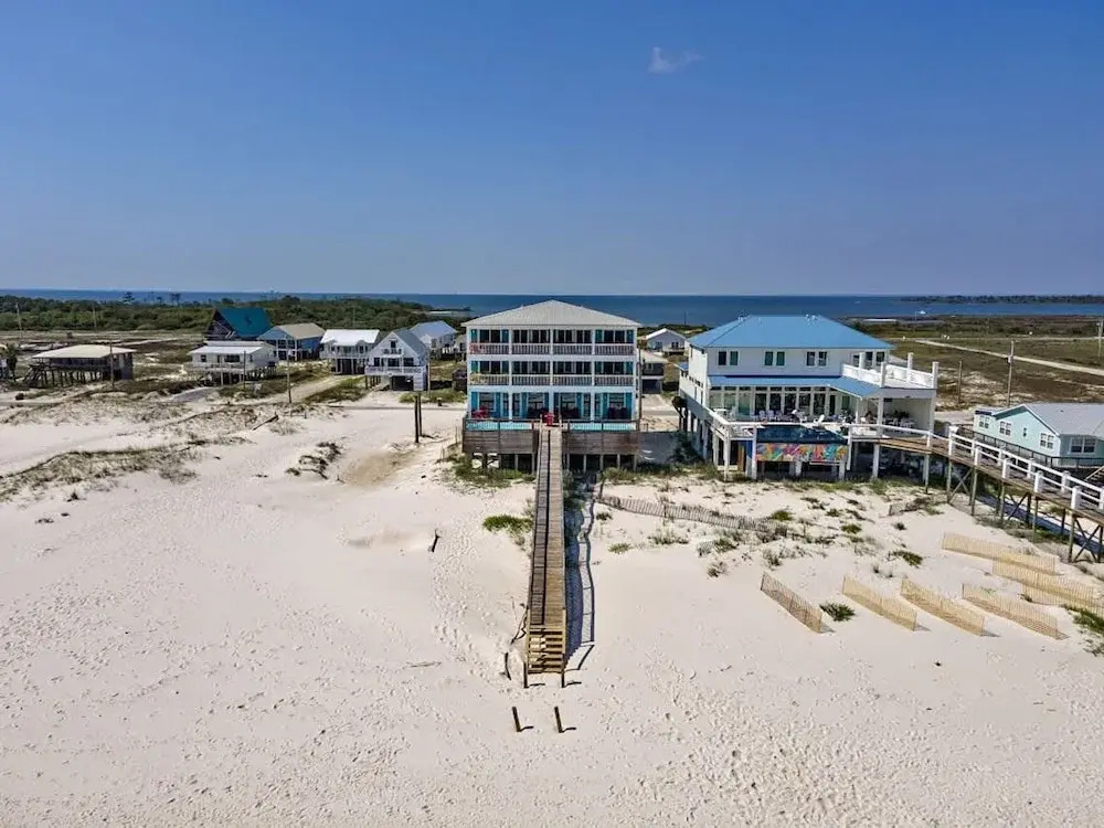 Beachfront 5bed Easybreezy West
