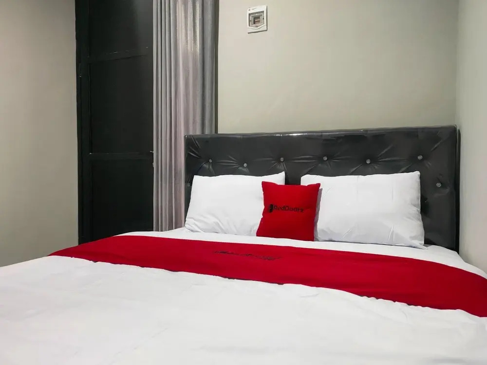 RedDoorz Syariah near Rumah Sakit Soewandhie