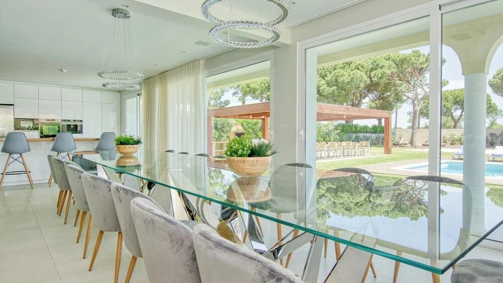10 Bed Villa - Pool - Gym - Garden - Yacht Option