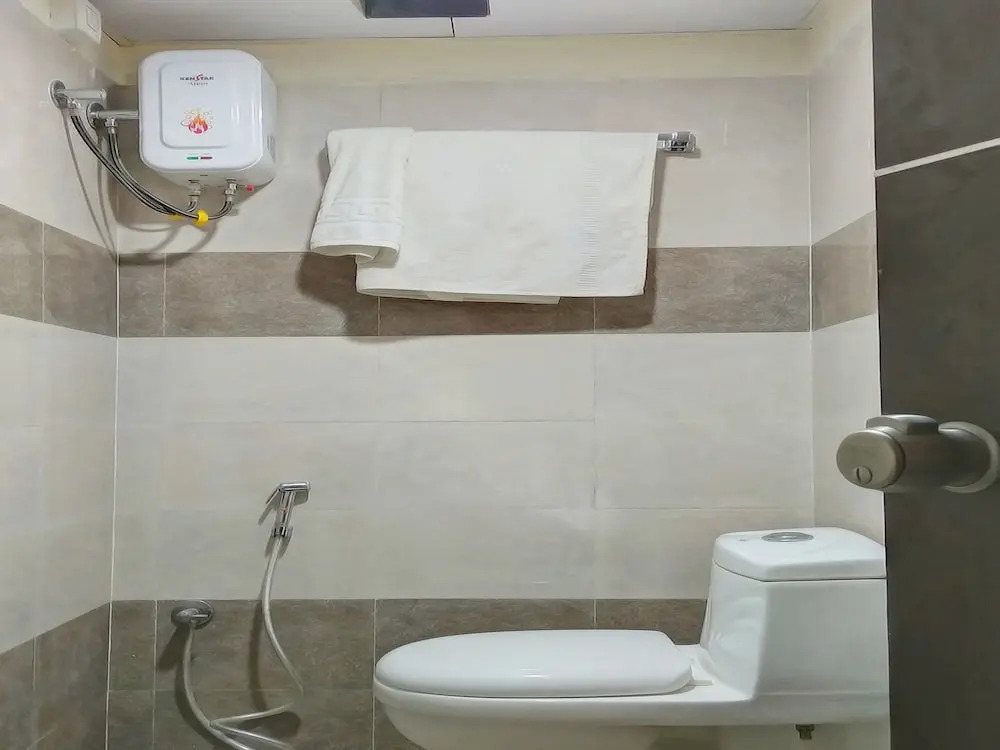 Hotel SVS Luxury Rooms JNTU-Kukatpally Hyderabad
