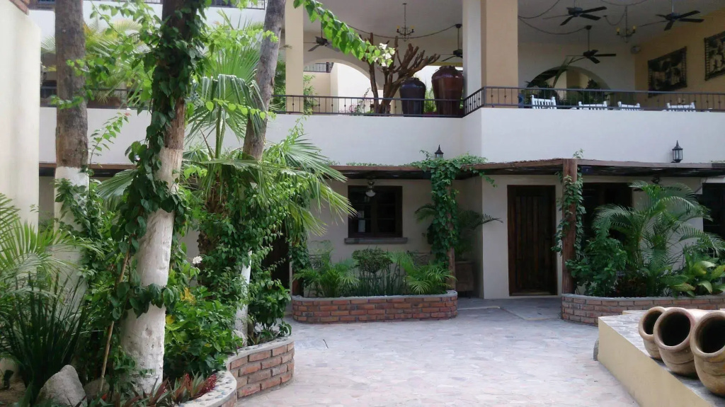 Posada de las Flores La Paz
