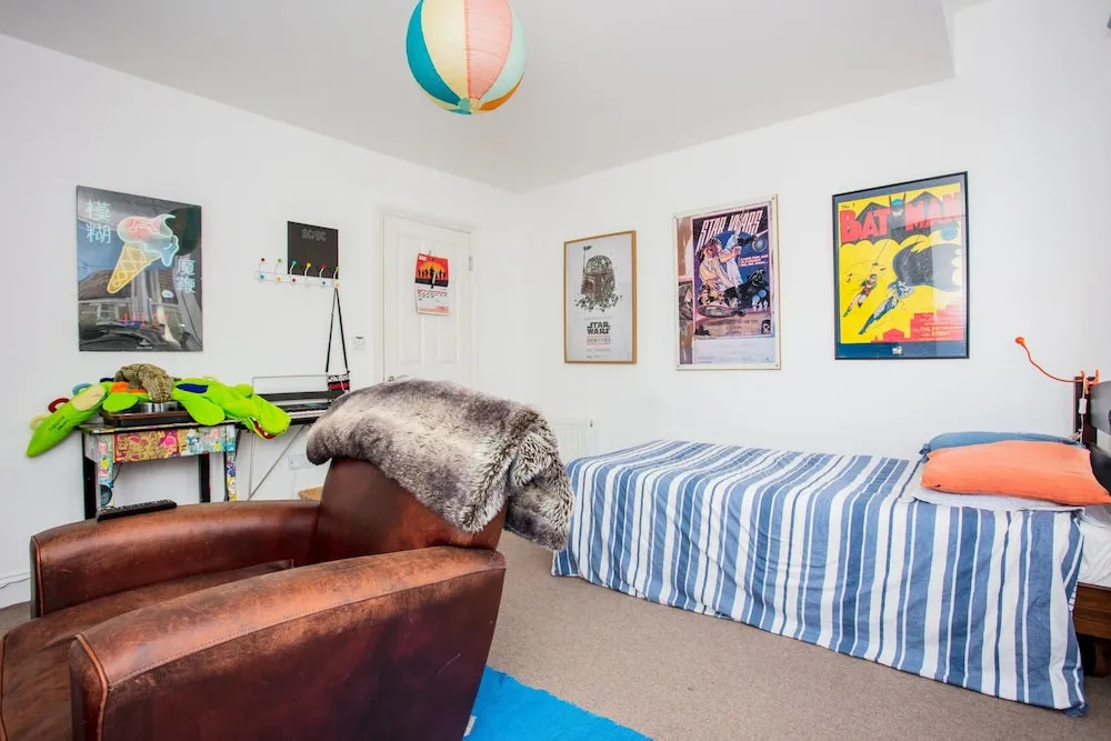 Wonderful 4 Bedroom Home In Kensal Rise