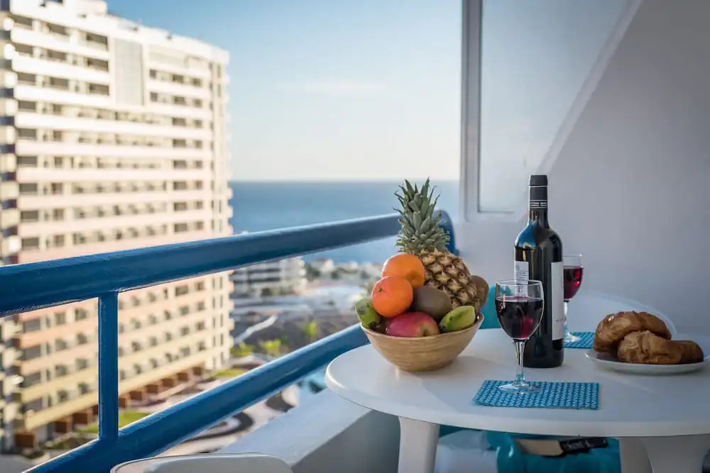 909 Panoramic Studio, Ocean View